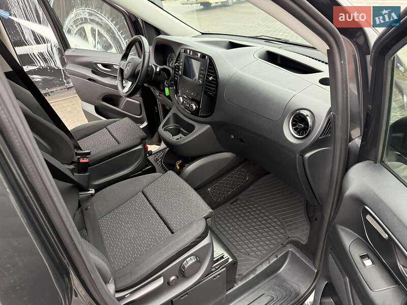 Минивэн Mercedes-Benz eVito 2022 в Шацке