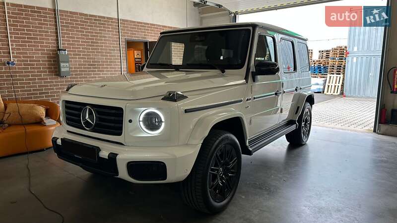 Mercedes-Benz G-Class 2024