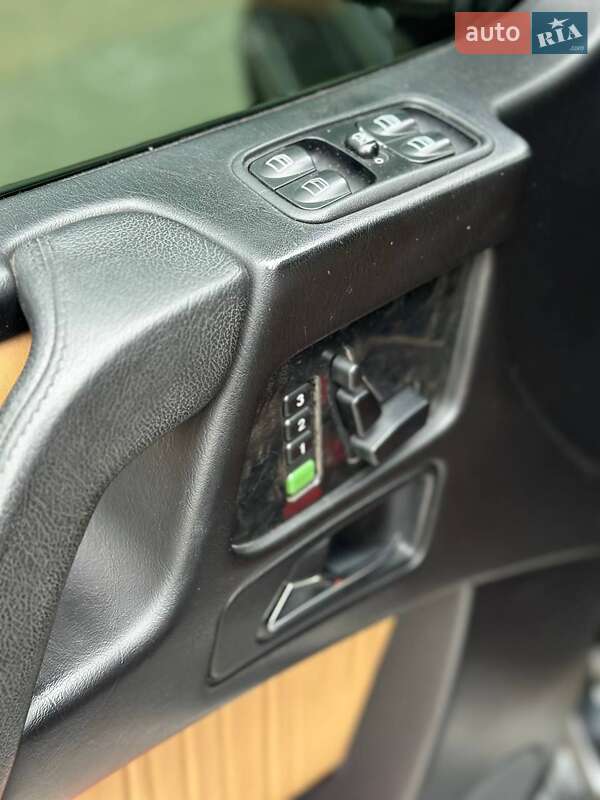 Внедорожник / Кроссовер Mercedes-Benz G-Class 2009 в Киеве