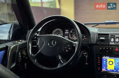Внедорожник / Кроссовер Mercedes-Benz G-Class 2004 в 