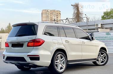 Позашляховик / Кросовер Mercedes-Benz GL-Class 2014 в 