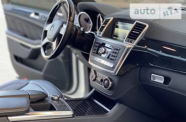 Позашляховик / Кросовер Mercedes-Benz GL-Class 2014 в 