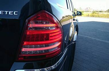 Позашляховик / Кросовер Mercedes-Benz GL-Class 2012 в 