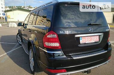 Позашляховик / Кросовер Mercedes-Benz GL-Class 2012 в 