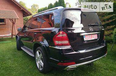 Позашляховик / Кросовер Mercedes-Benz GL-Class 2012 в 