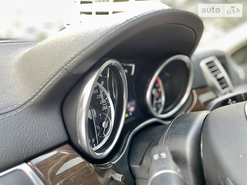 Позашляховик / Кросовер Mercedes-Benz GL-Class 2015 в Києві