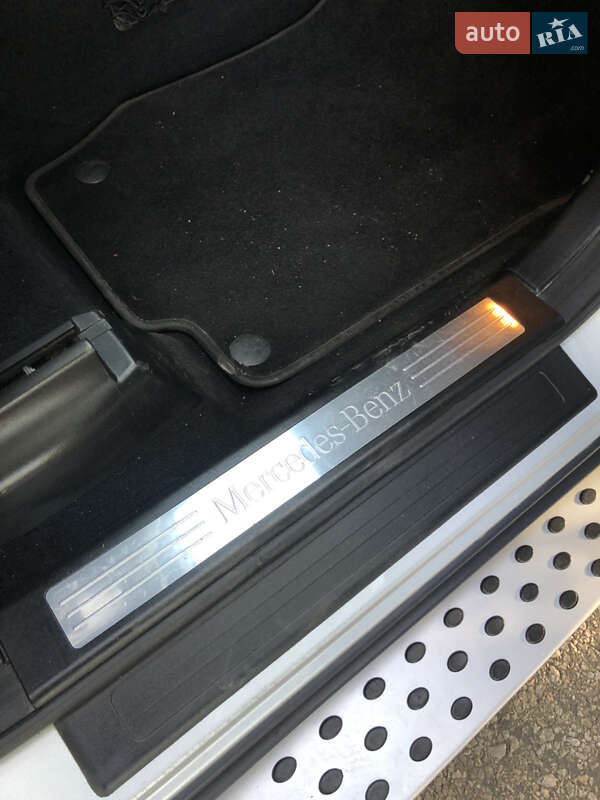 Внедорожник / Кроссовер Mercedes-Benz GL-Class 2011 в Обухове фото 15 Внедорожник / Кроссовер Mercedes-Benz GL-Class 2011 в Обухове