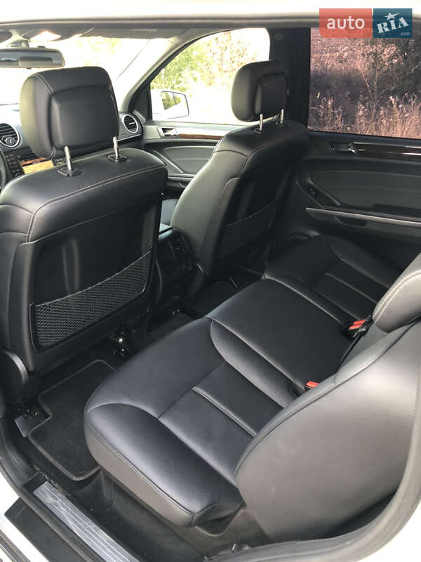 Внедорожник / Кроссовер Mercedes-Benz GL-Class 2011 в Обухове фото 20 Внедорожник / Кроссовер Mercedes-Benz GL-Class 2011 в Обухове