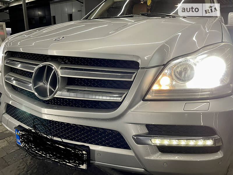 Внедорожник / Кроссовер Mercedes-Benz GL-Class 2011 в 
