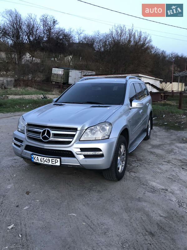 Внедорожник / Кроссовер Mercedes-Benz GL-Class 2011 в 