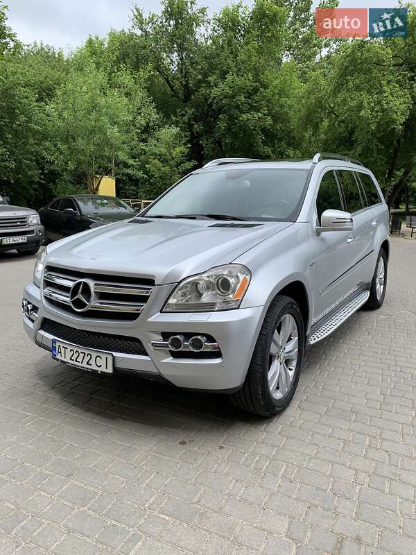 Mercedes-Benz GL-Class 2011