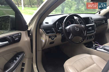 Позашляховик / Кросовер Mercedes-Benz GL-Class 2012 в 