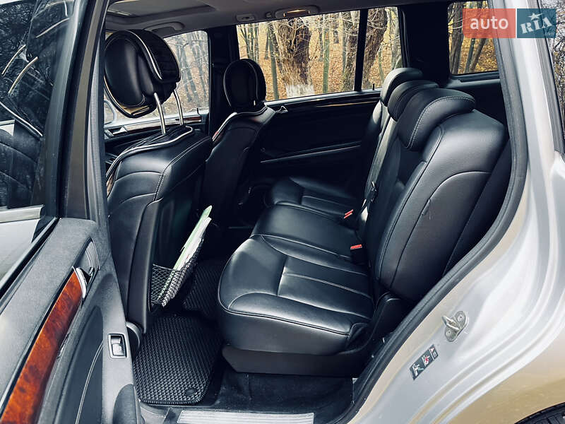 Внедорожник / Кроссовер Mercedes-Benz GL-Class 2010 в Черновцах