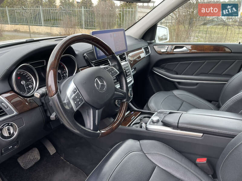 Позашляховик / Кросовер Mercedes-Benz GL-Class 2015 в Броварах