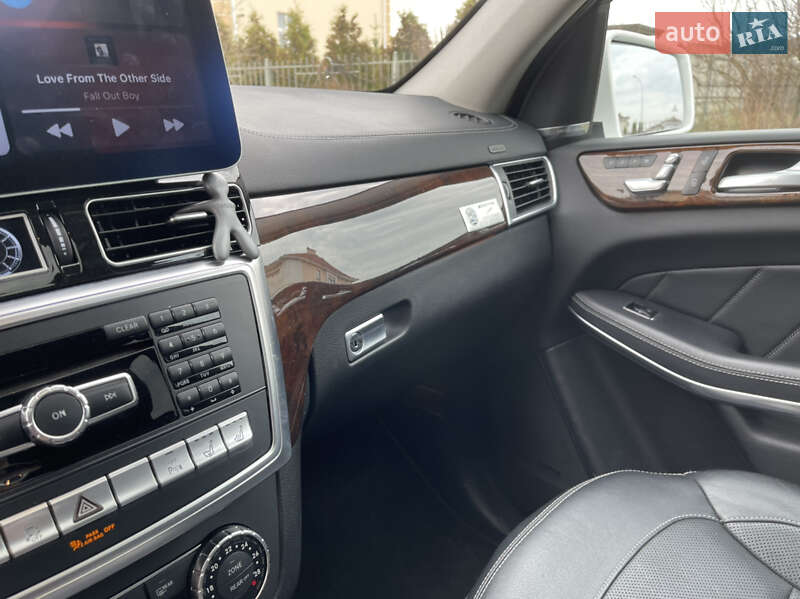 Позашляховик / Кросовер Mercedes-Benz GL-Class 2015 в Броварах