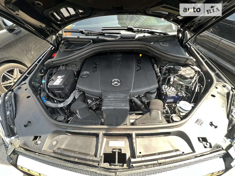 Позашляховик / Кросовер Mercedes-Benz GL-Class 2014 в Києві