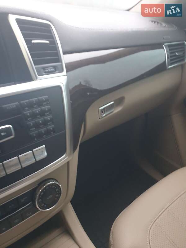 Позашляховик / Кросовер Mercedes-Benz GL-Class 2014 в Шостці