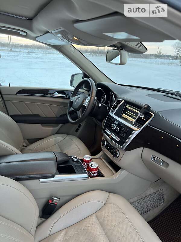 Позашляховик / Кросовер Mercedes-Benz GL-Class 2015 в Ковелі фото 11 Позашляховик / Кросовер Mercedes-Benz GL-Class 2015 в Ковелі