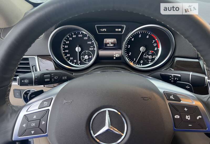 Позашляховик / Кросовер Mercedes-Benz GL-Class 2015 в Ковелі фото 12 Позашляховик / Кросовер Mercedes-Benz GL-Class 2015 в Ковелі