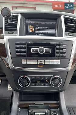 Внедорожник / Кроссовер Mercedes-Benz GL-Class 2012 в 