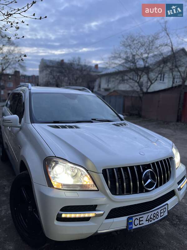 Позашляховик / Кросовер Mercedes-Benz GL-Class 2011 в Чернівцях