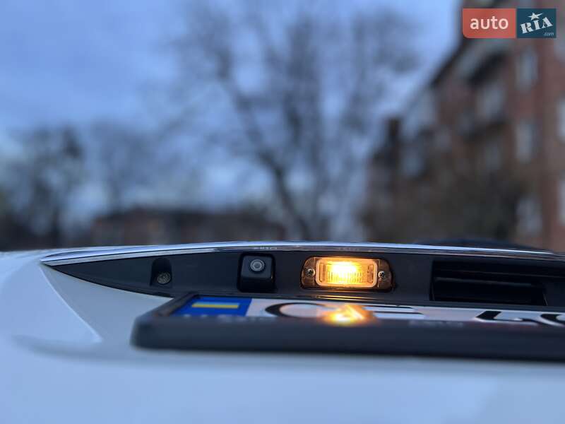 Позашляховик / Кросовер Mercedes-Benz GL-Class 2011 в Чернівцях