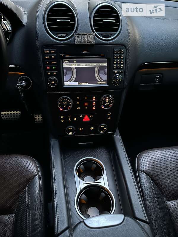 Позашляховик / Кросовер Mercedes-Benz GL-Class 2011 в Києві