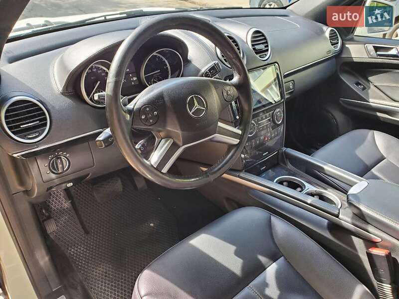 Внедорожник / Кроссовер Mercedes-Benz GL-Class 2011 в Черновцах