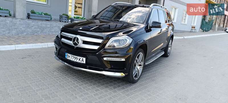 Позашляховик / Кросовер Mercedes-Benz GL-Class 2013 в 