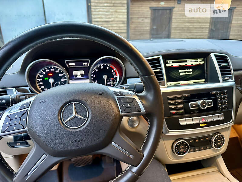 Позашляховик / Кросовер Mercedes-Benz GL-Class 2016 в Кам'янець-Подільському