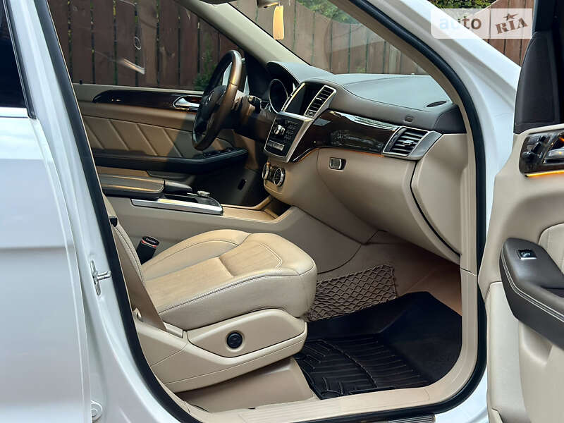 Позашляховик / Кросовер Mercedes-Benz GL-Class 2016 в Кам'янець-Подільському