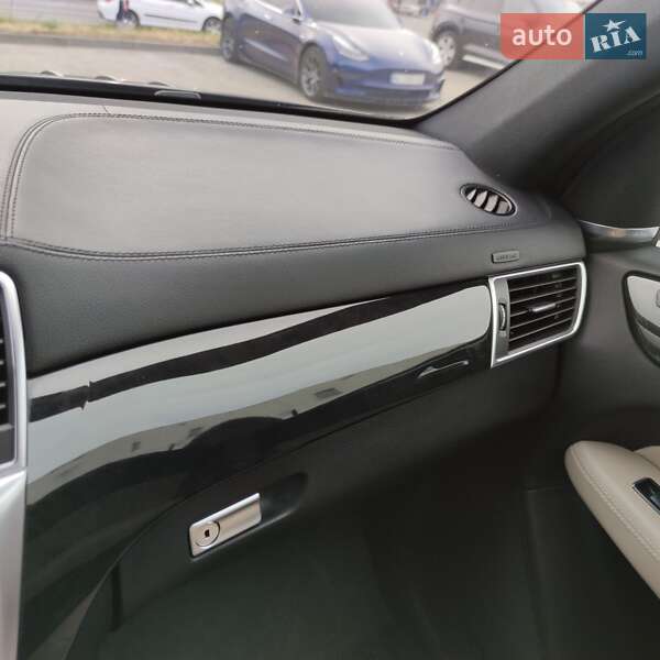 Позашляховик / Кросовер Mercedes-Benz GL-Class 2014 в Львові