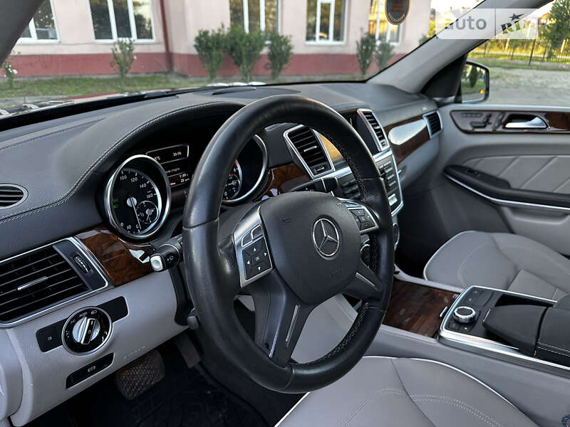 Внедорожник / Кроссовер Mercedes-Benz GL-Class 2013 в Черновцах
