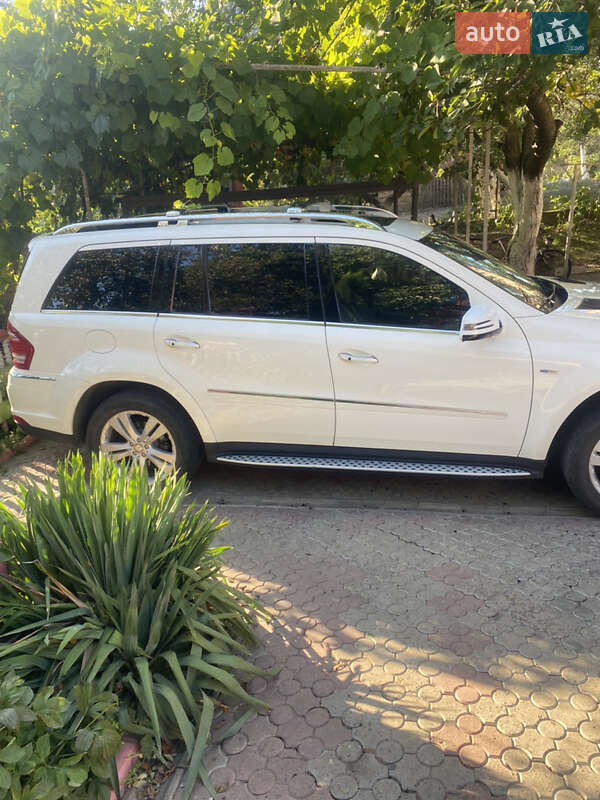 Внедорожник / Кроссовер Mercedes-Benz GL-Class 2009 в Черновцах