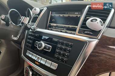 Внедорожник / Кроссовер Mercedes-Benz GL-Class 2012 в 