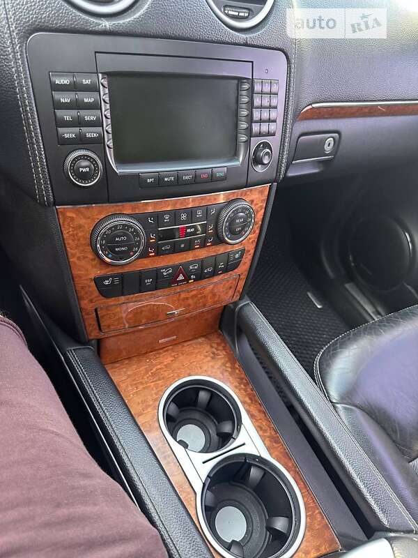 Позашляховик / Кросовер Mercedes-Benz GL-Class 2007 в Сарнах
