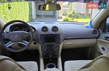 Внедорожник / Кроссовер Mercedes-Benz GL-Class 2012 в 