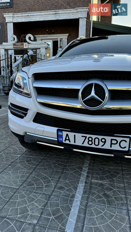 Внедорожник / Кроссовер Mercedes-Benz GL-Class 2015 в Киеве фото 17 Внедорожник / Кроссовер Mercedes-Benz GL-Class 2015 в Киеве