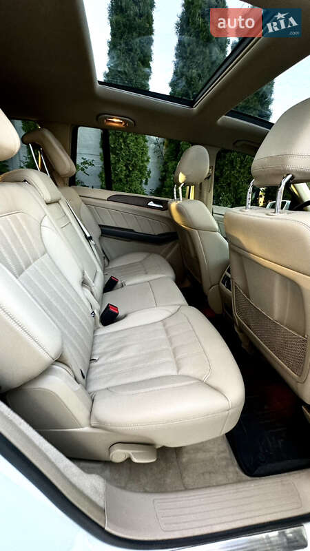 Внедорожник / Кроссовер Mercedes-Benz GL-Class 2015 в Киеве фото 44 Внедорожник / Кроссовер Mercedes-Benz GL-Class 2015 в Киеве