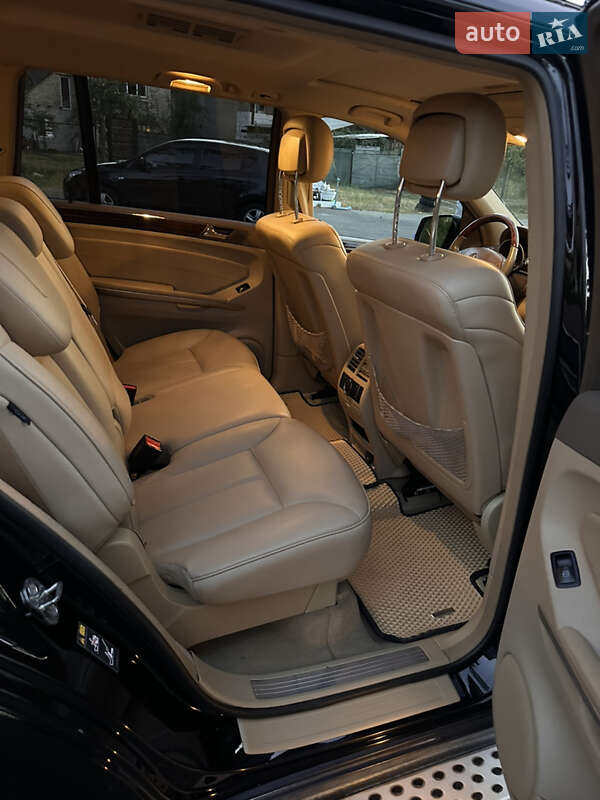 Внедорожник / Кроссовер Mercedes-Benz GL-Class 2012 в Киеве