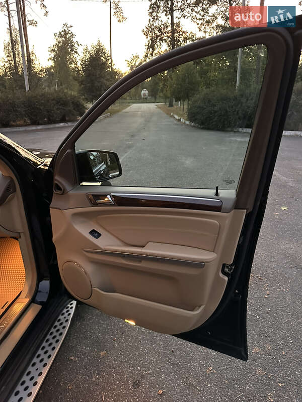 Внедорожник / Кроссовер Mercedes-Benz GL-Class 2012 в Киеве
