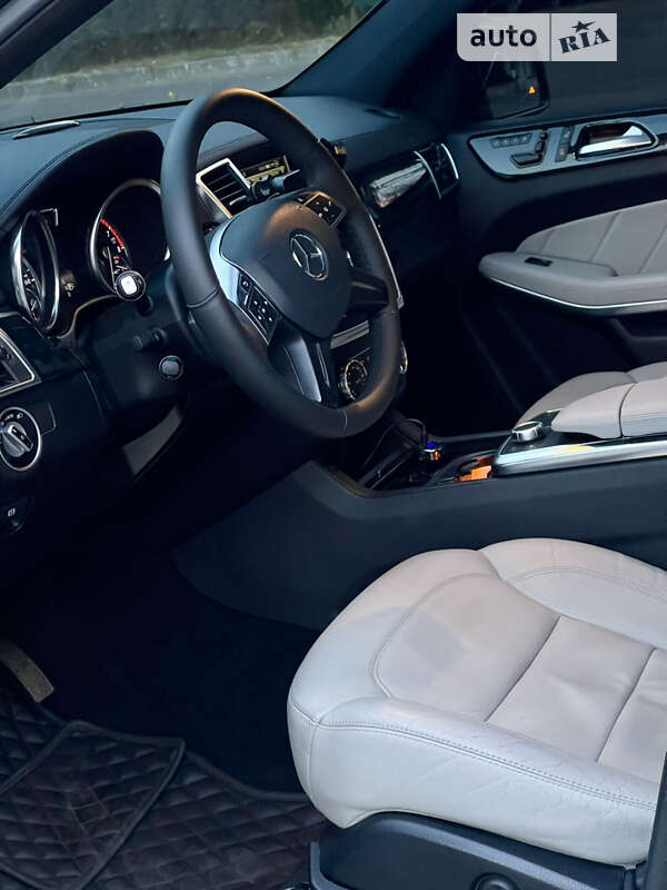 Внедорожник / Кроссовер Mercedes-Benz GL-Class 2014 в Киеве фото 8 Внедорожник / Кроссовер Mercedes-Benz GL-Class 2014 в Киеве