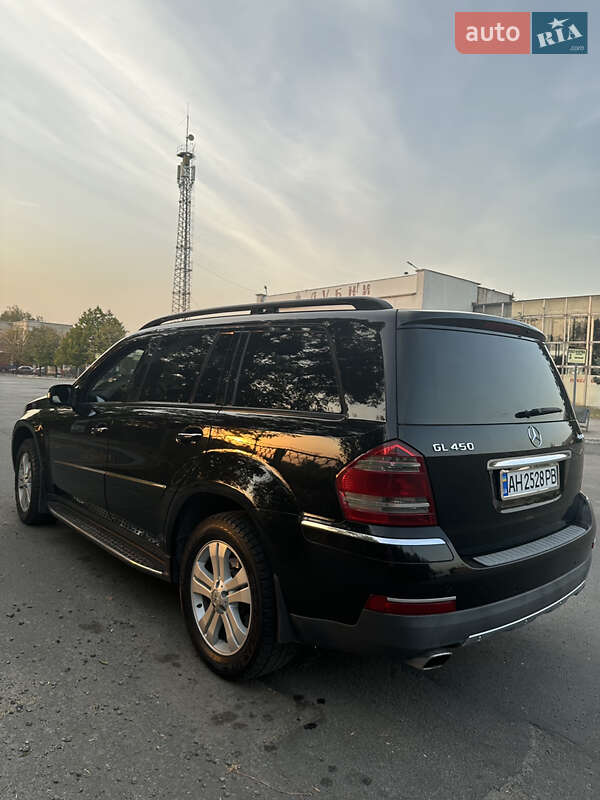 Внедорожник / Кроссовер Mercedes-Benz GL-Class 2007 в Вишневом
