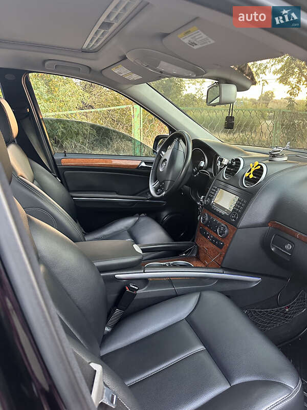 Внедорожник / Кроссовер Mercedes-Benz GL-Class 2007 в Вишневом