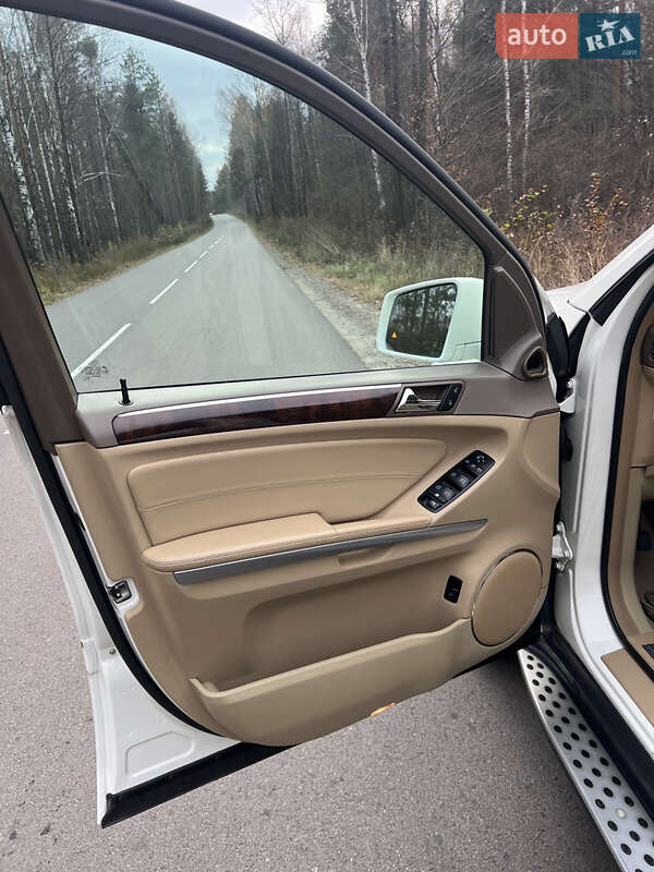 Позашляховик / Кросовер Mercedes-Benz GL-Class 2011 в Рівному