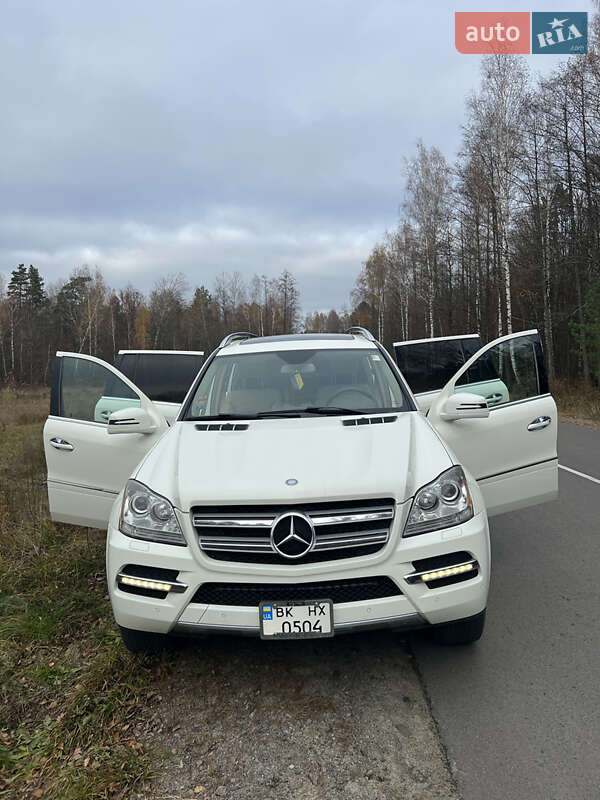 Позашляховик / Кросовер Mercedes-Benz GL-Class 2011 в Рівному
