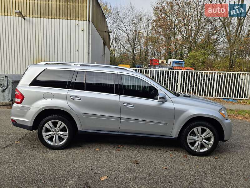 Позашляховик / Кросовер Mercedes-Benz GL-Class 2011 в Мукачевому