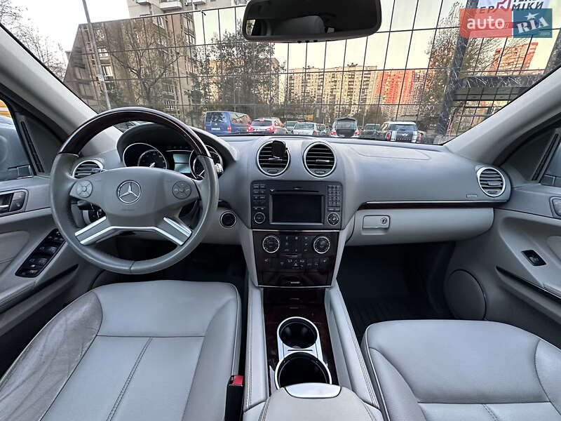 Внедорожник / Кроссовер Mercedes-Benz GL-Class 2010 в Киеве