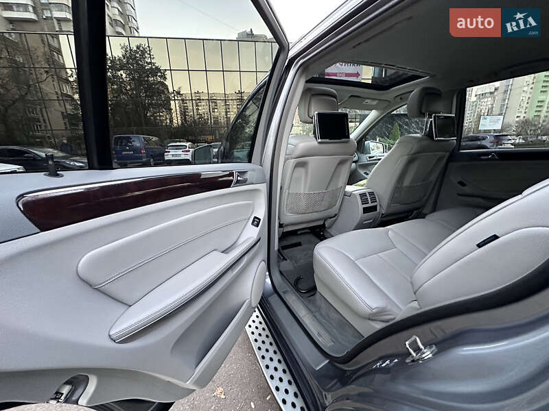 Внедорожник / Кроссовер Mercedes-Benz GL-Class 2010 в Киеве