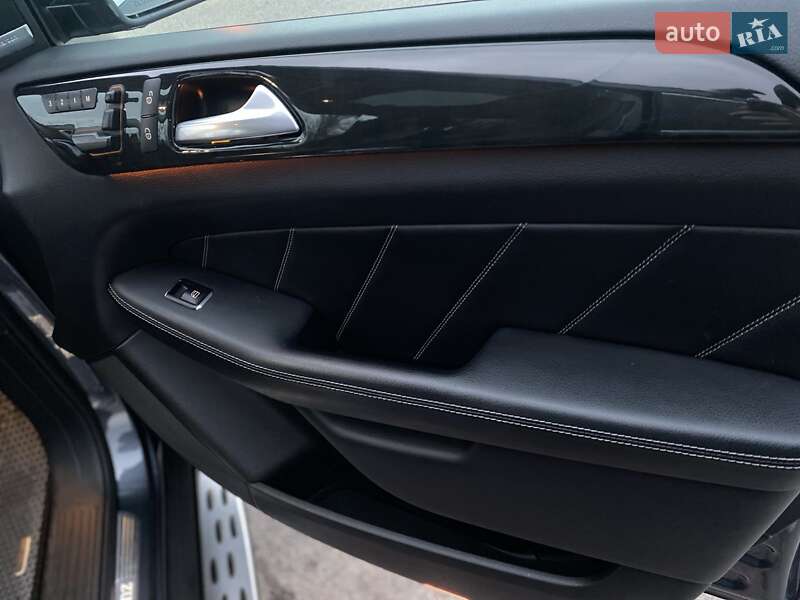 Позашляховик / Кросовер Mercedes-Benz GL-Class 2015 в Луцьку